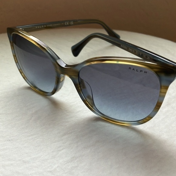 Ralph Ralph Lauren: Gray/ Brown striped- gray gradient- sunglasses - Picture 4 of 16